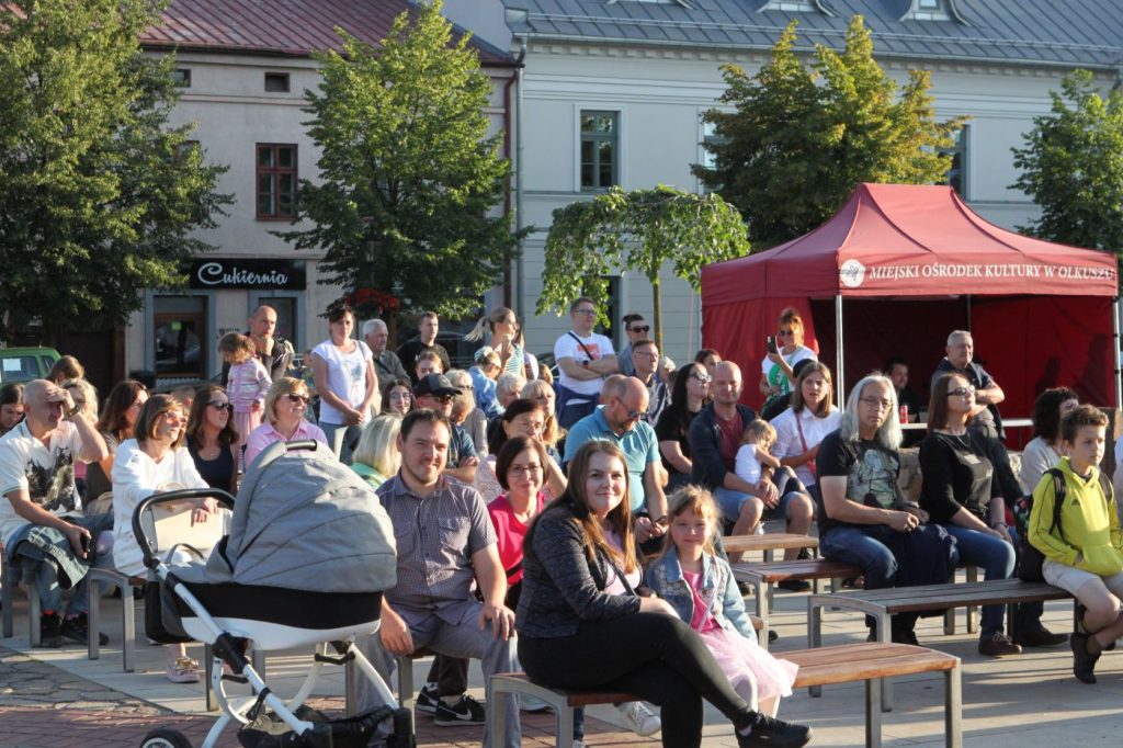Fotorelacja z koncertu na rynku w Olkuszu – zdjęcie 8